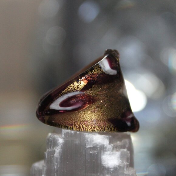 Golden Glass Ring - Picture 3 of 4